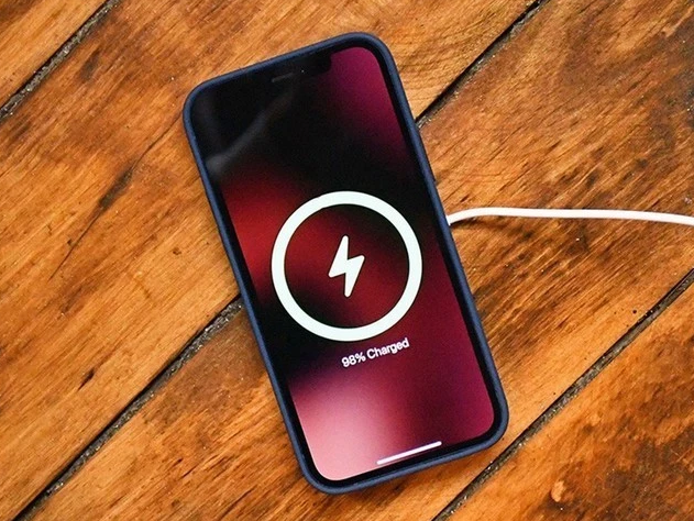 浠水苹果手机维修分享iPhone 12可以随便充电吗 